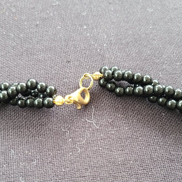 LIKE NEW Twisted Three Strands of Black Onyx and Pearl. - Picture 3 of 4